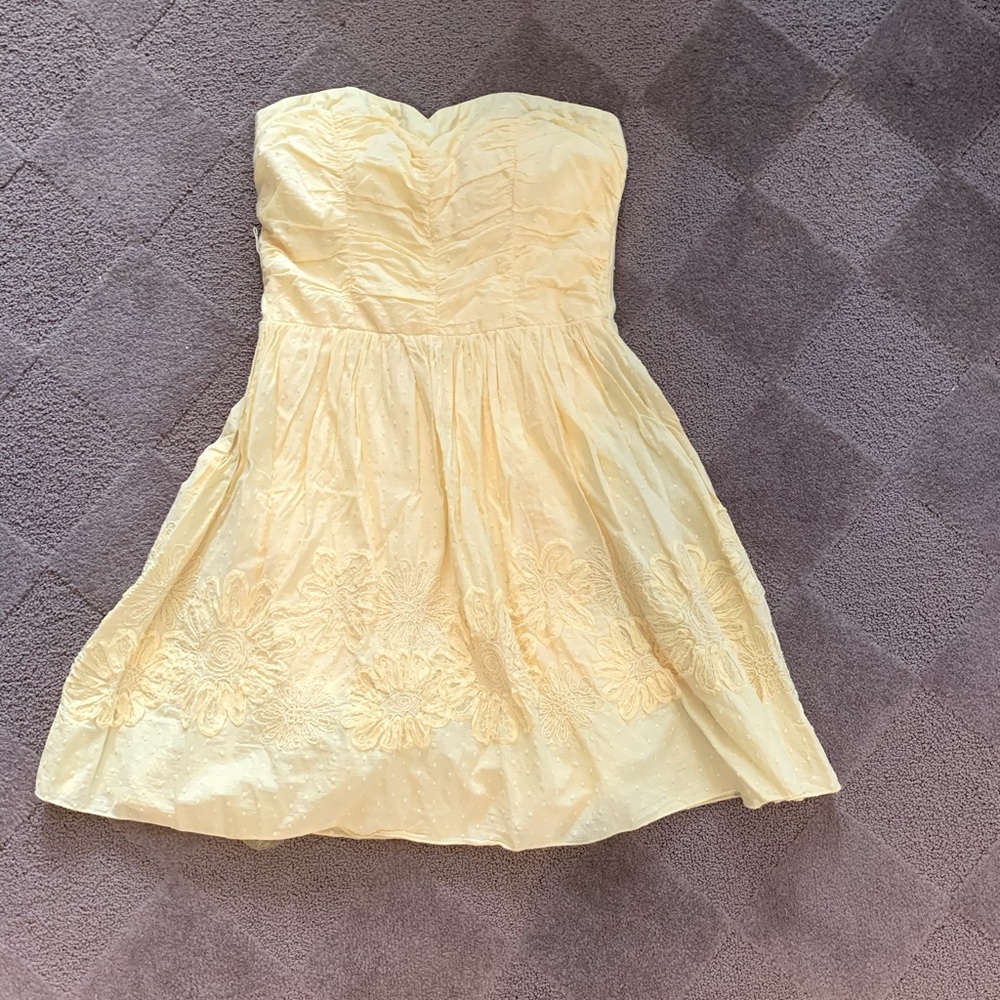 Sequin hearts strapless summer dress. Comfy! Good condition!